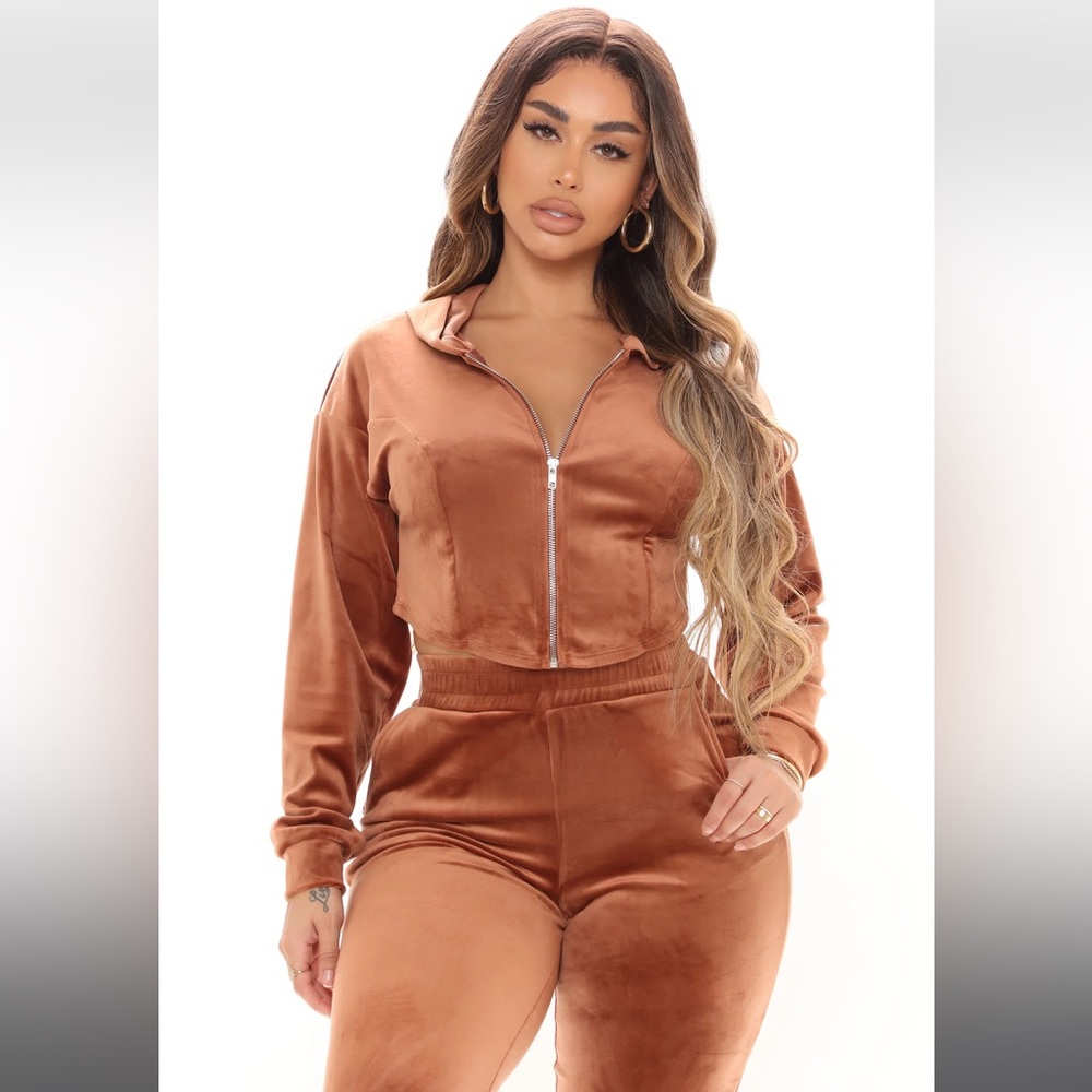 SOLD❌ fashion nova pant velour set L